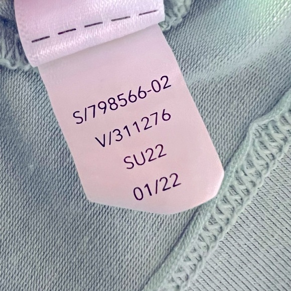 Athleta Intention Tee Split Shoulder Active Stretch Top Sage Green XS Sum 22' - Picture 10 of 10